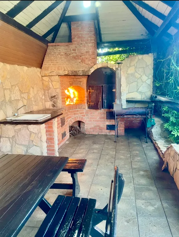 Уютный дом на берегу реки Кама