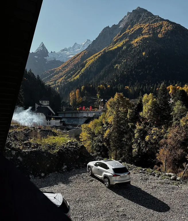 Коттедж с апартаментами DEMAAR Dombay