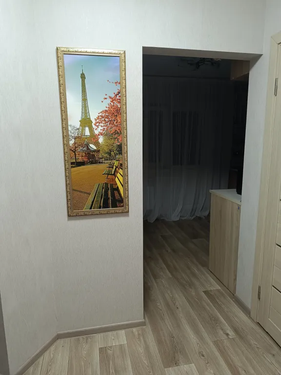 Уютная квартира в живописном месте рядом с аэропортом.