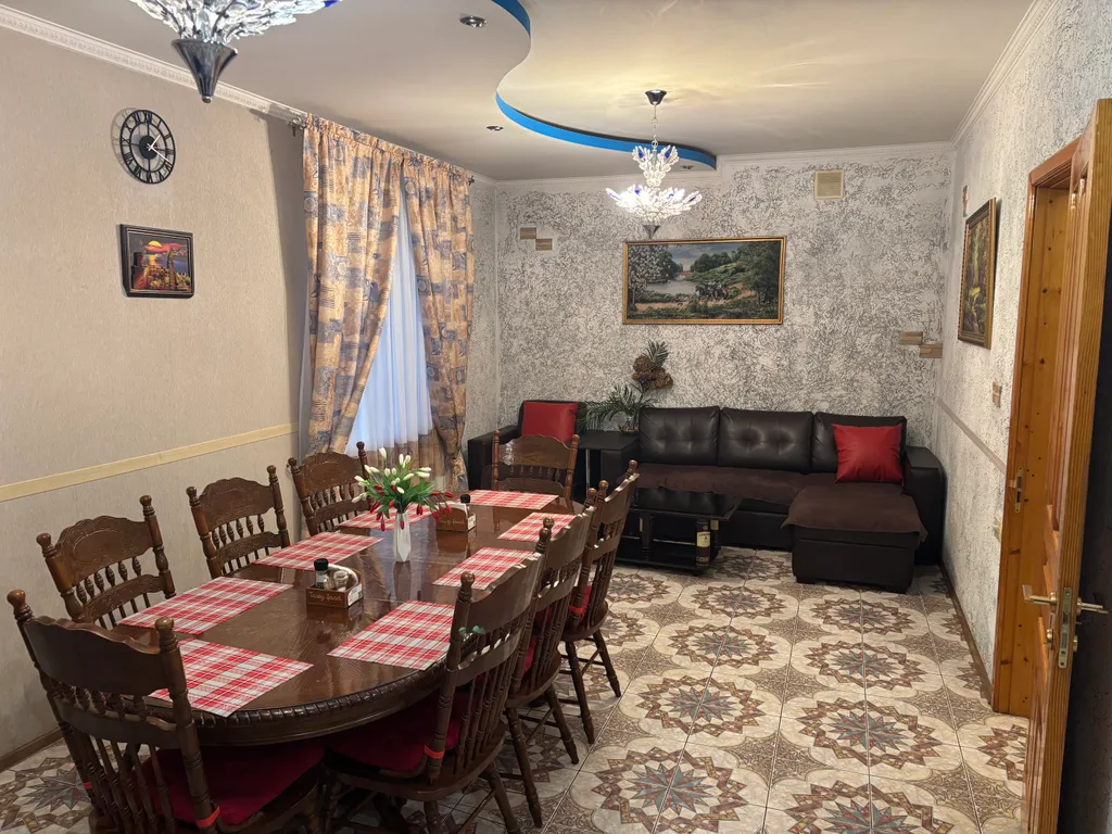 Уютный коттедж в центре города