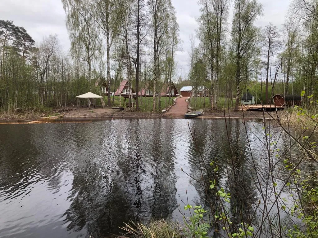 Уютный A-frаme домик на беpегу Bуокcы