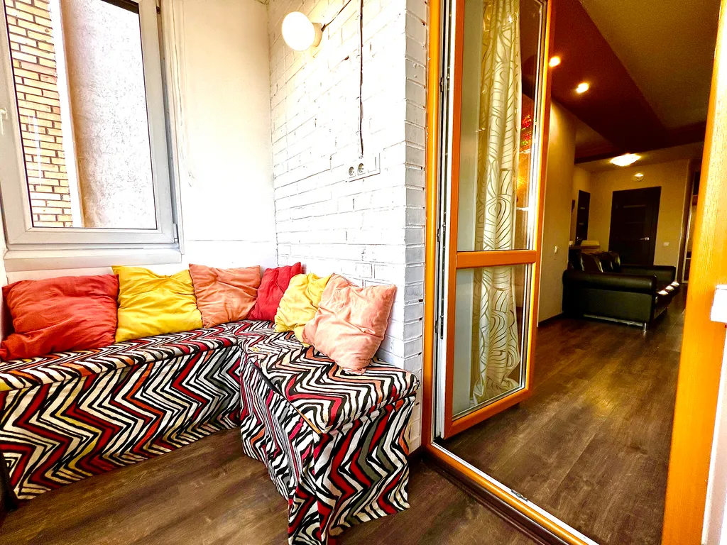 Квартира Квартира Дизайнерская студия на 9 этаже в ЖК Современник рядом с МТЛ-Арена — Самара