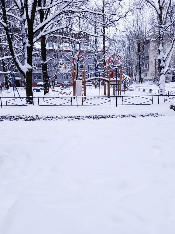 Двушка рядом с ж/д станцией