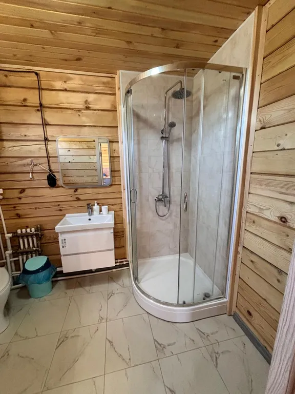 Апартаменты на втором этаже с собственным балконом и шезлонгами