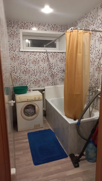 Квартира 2-комнатная Квартира — Артёмовский