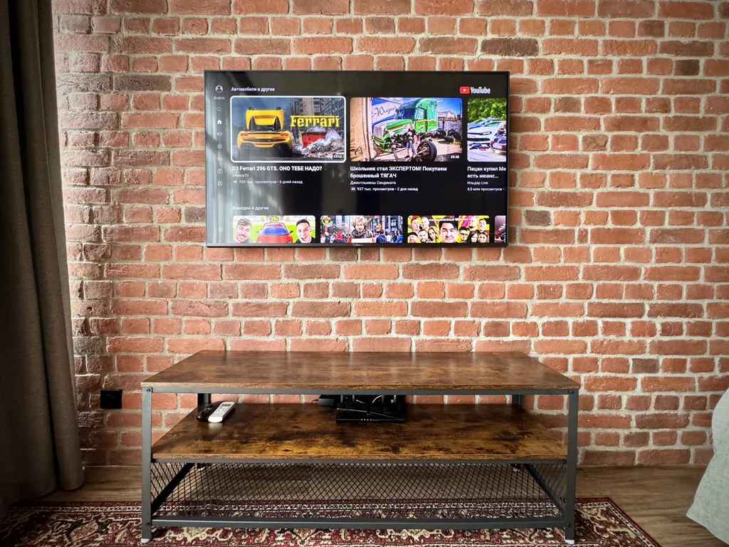 Дизайн-студия с видом на город