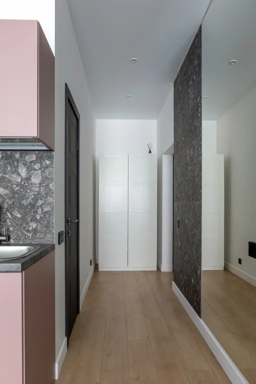 Стильная студия в центре на набережной