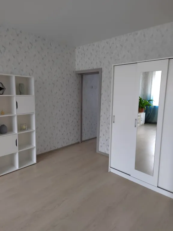 Теплая квартира рядом с эл. станцией Панки