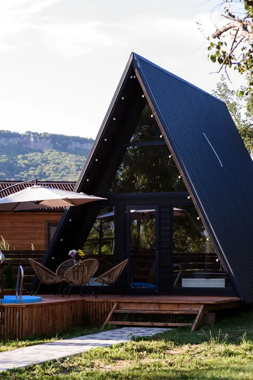 А-фрейм с видом на горы