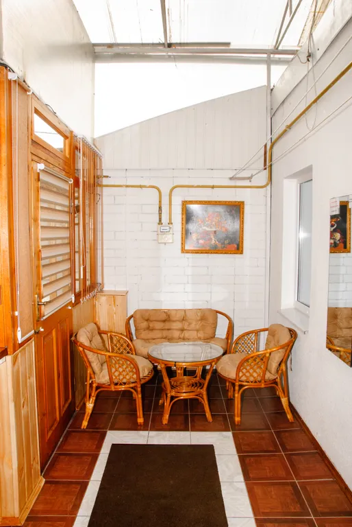 Рядом с парком и минеральной водой