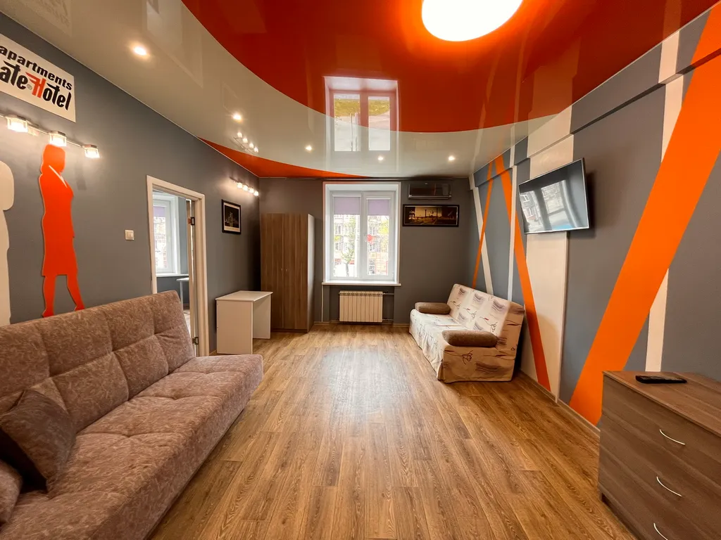 3-комнатная квартира рядом с ж/д вокзалом — аренда посуточно в Новокузнецк