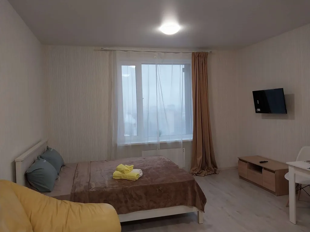 Студия-уют в жёлтых тонах