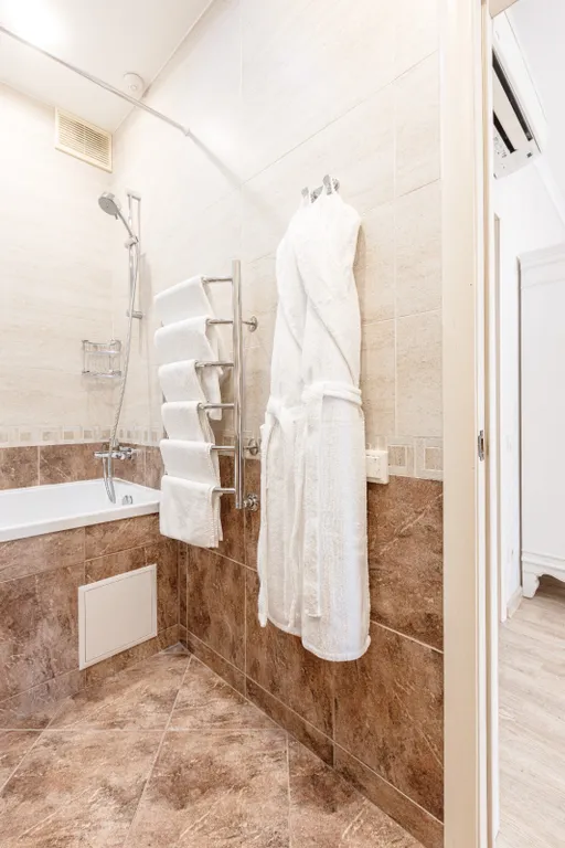 4-комнатная Квартира