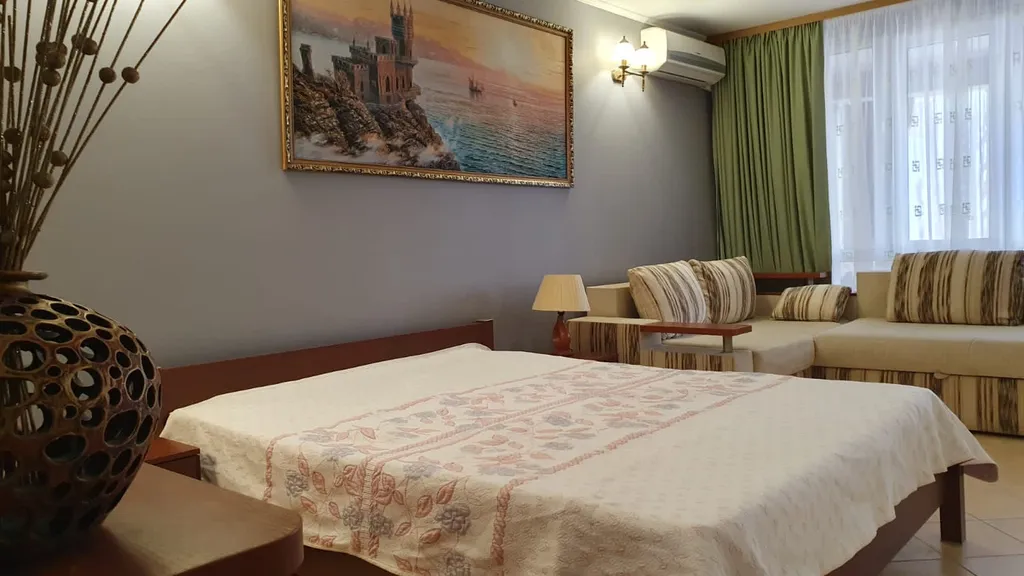 Апартамент у самого моря с двориком