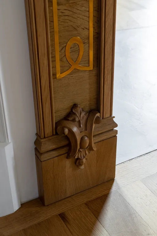 Угловая квартира под башней на пяти углах