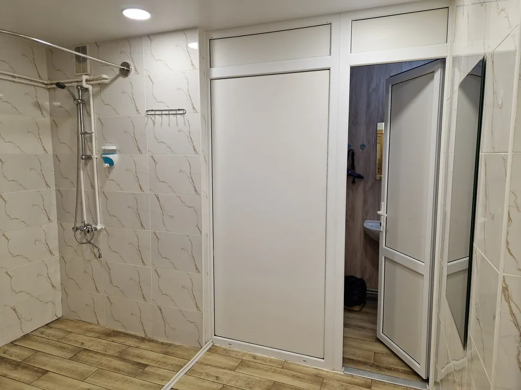 Двухэтажный дом с баней, 6 спальных мест