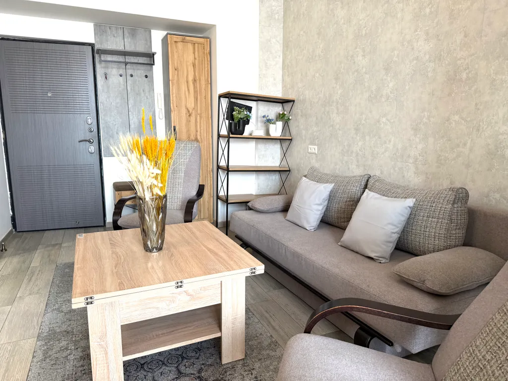 Уютная квартира в самом центре до площади Республики 250 метров