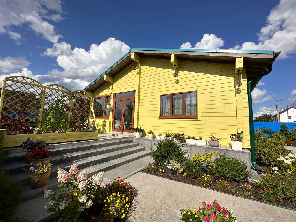 Уютный дом у моря