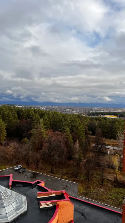 Современные апартаменты с панорамными видами и уютной атмосферой