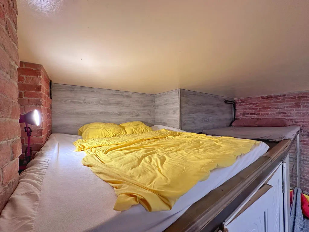 Дизайнерская двухуровневая квартира на Невском