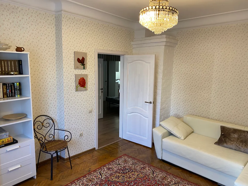 Дом у Коломенского Кремля