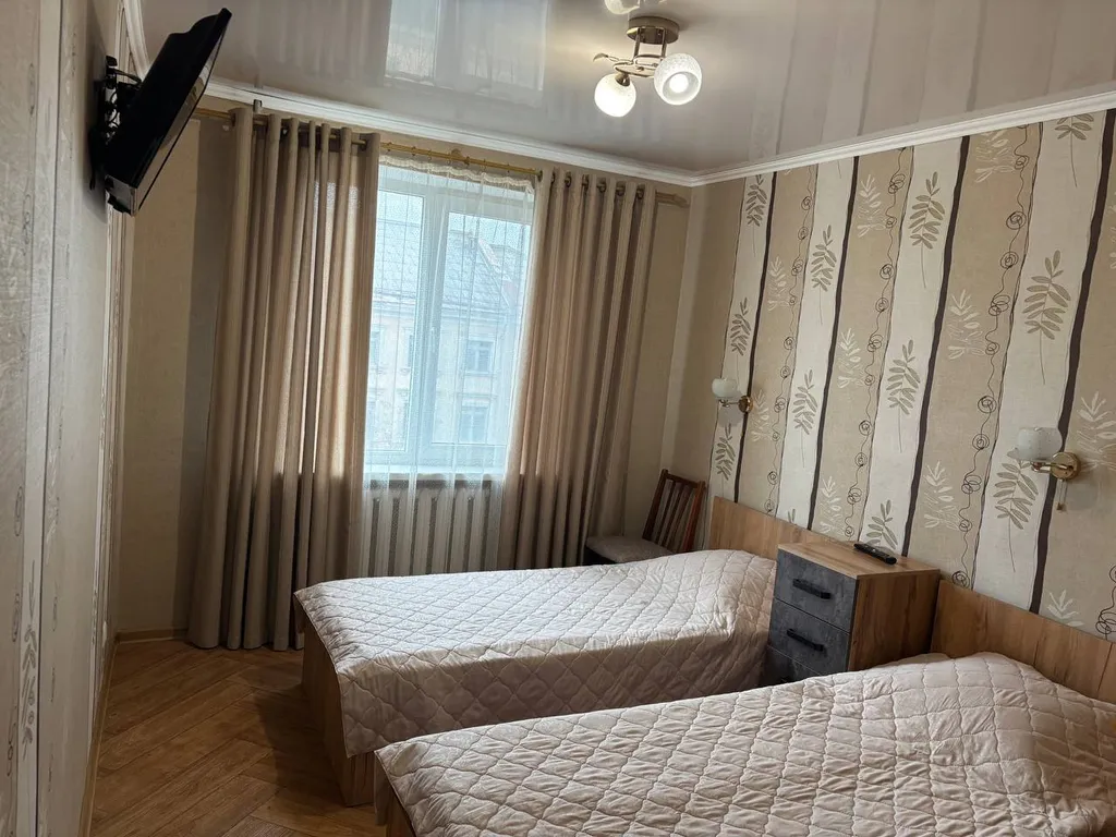 Квартира 2-комнатная Квартира — Евпатория