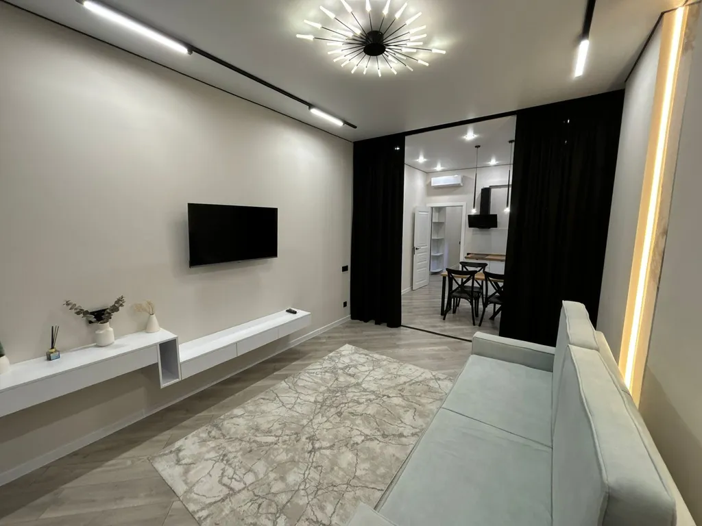 Estet вблизи ТРЦ Mega