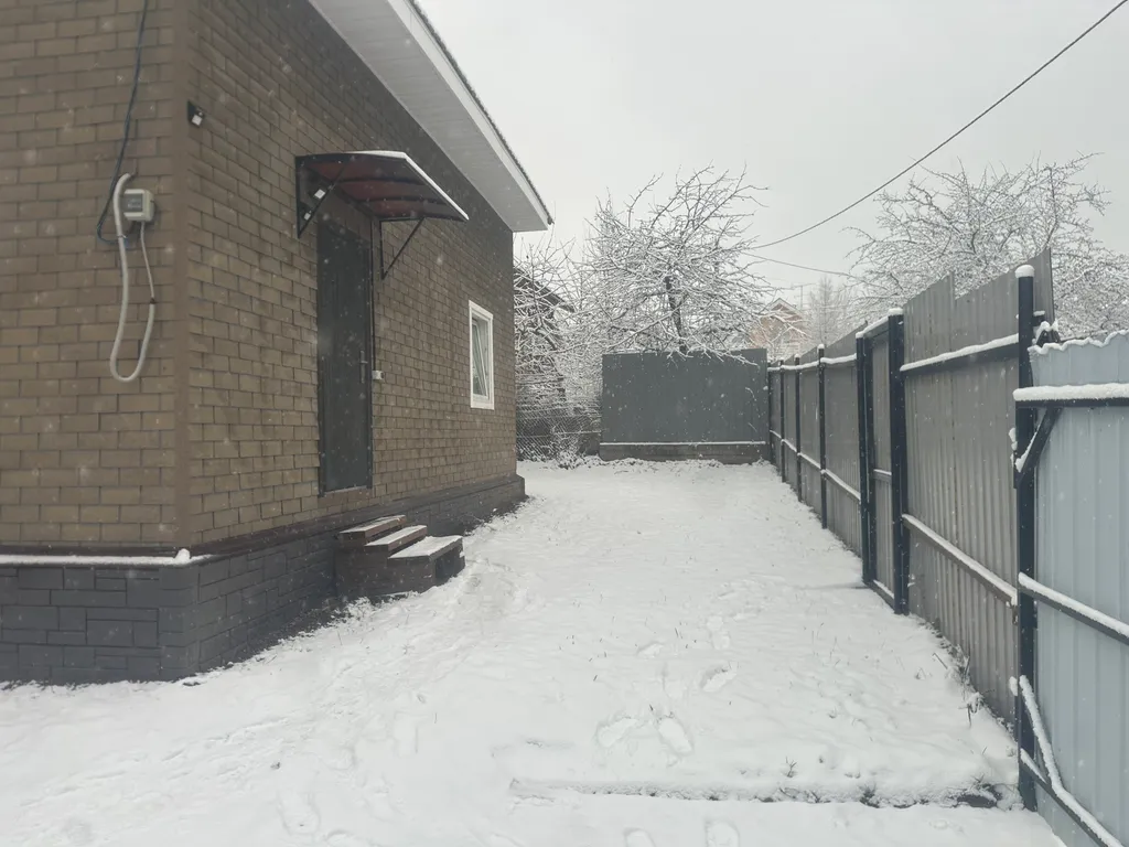 Домик около побережья финского залива