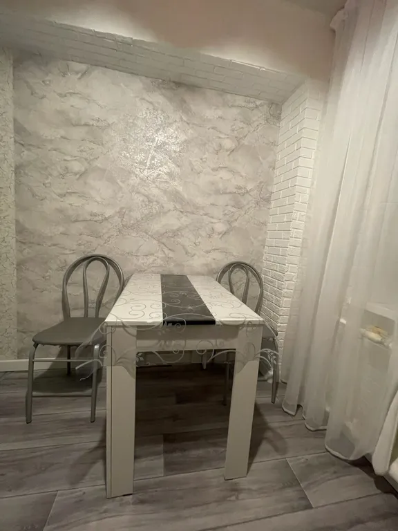 Уютная квартира в центре города Горького 5