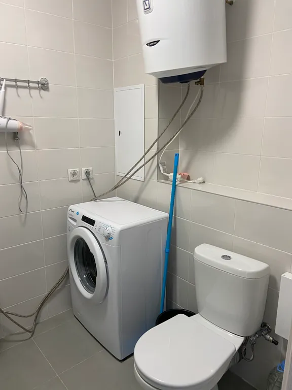 С видом на море, Григорьева