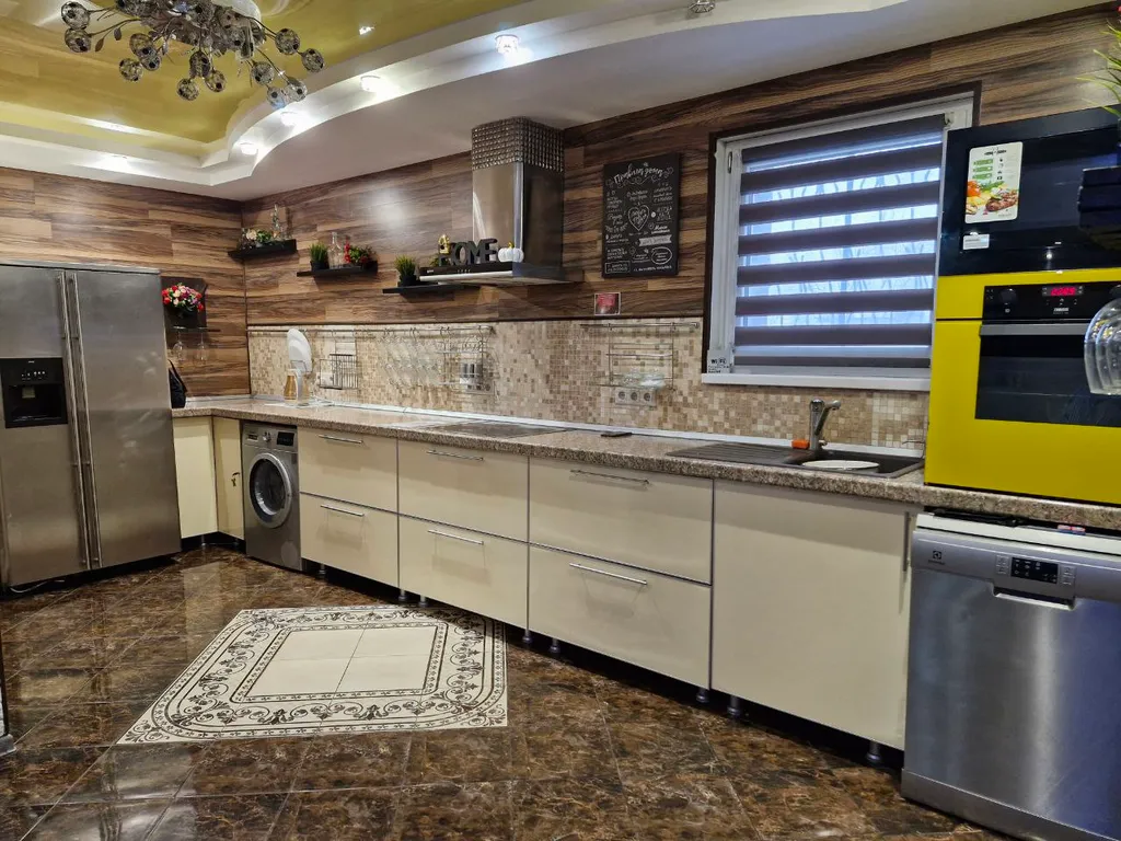 Дом посуточно с бассейном