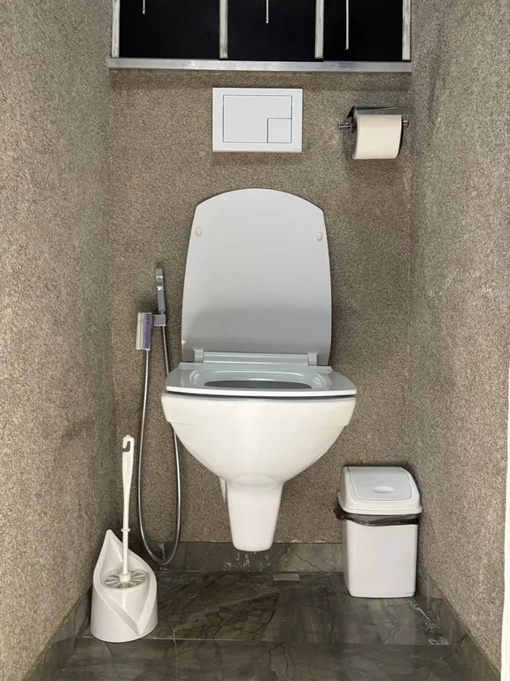 Просторная, чистая двушка с кухней-столовой в историческом центре