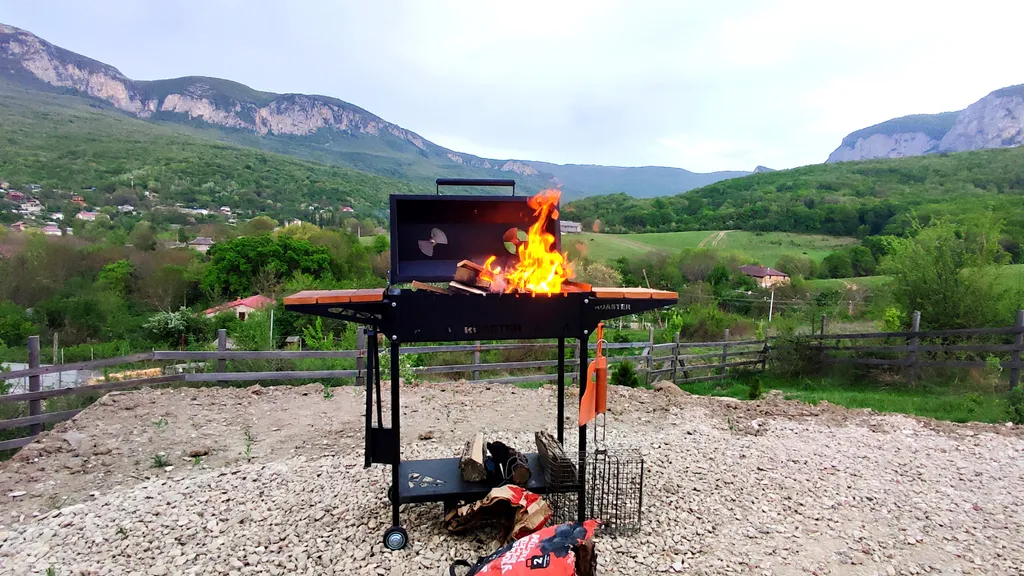 Коттедж Дом с панорамным видом на горы — Соколиное