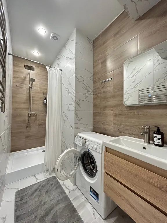 Двухкомнатная квартира на берегу моря