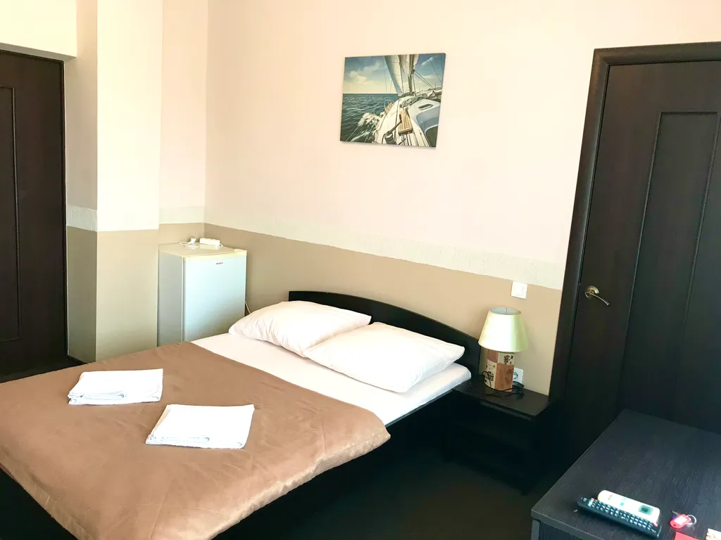 Квартира Комната с двухспальной кроватью — Анапа