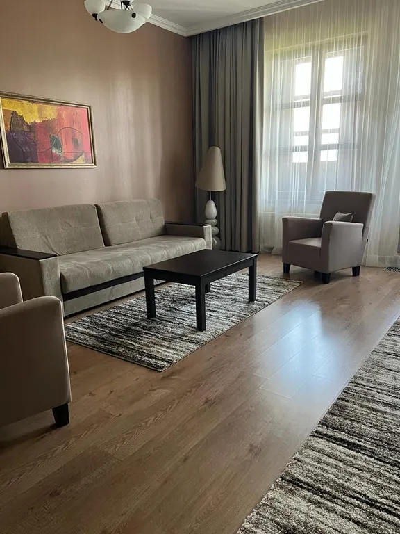 Большие апартаменты с видом на горы