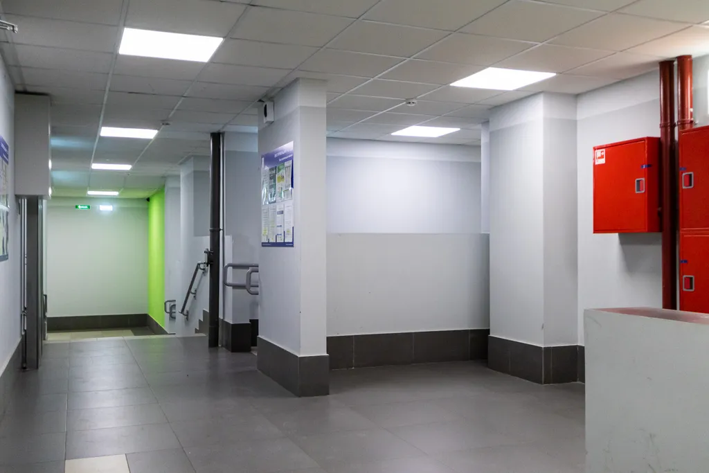 Двухкомнатная квартира для 6 гостей у метро Парнас || Сатин Хоум апарт