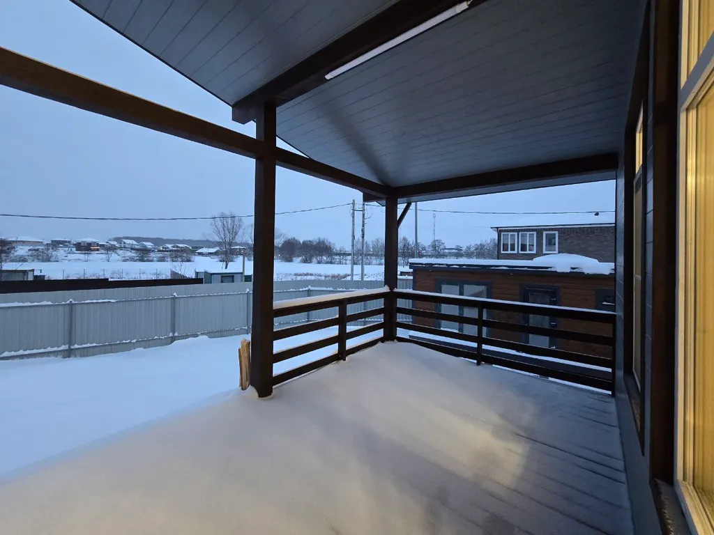 Коттедж Дом у реки в 1 минуте от пляжа — Шишкино