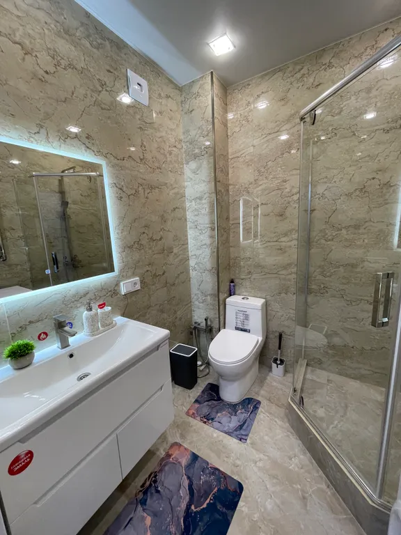 Новая квартира на 6 человек