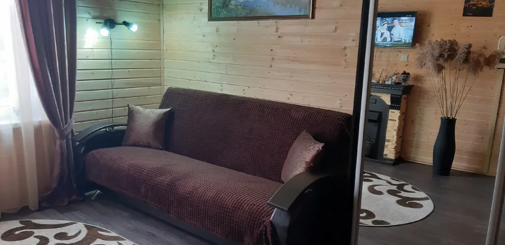 Часть дома рядом с озером