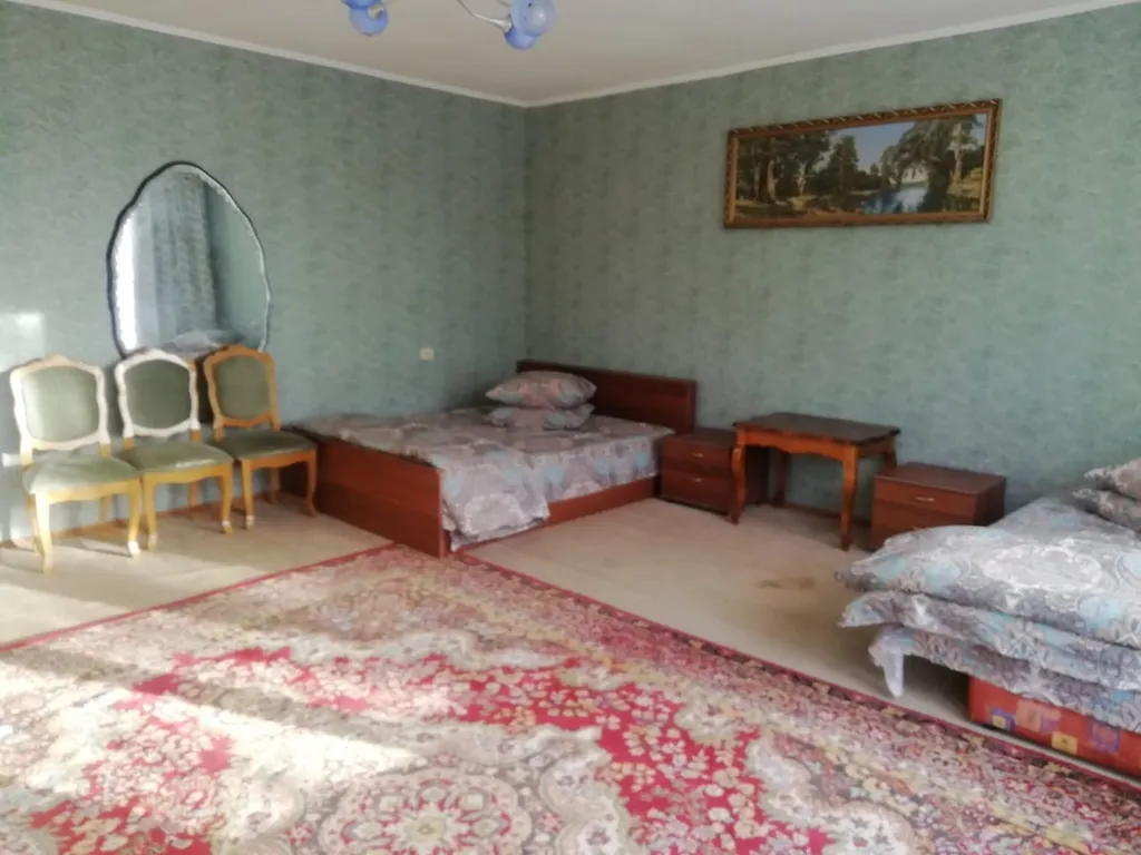 Большой дом на окраине деревни