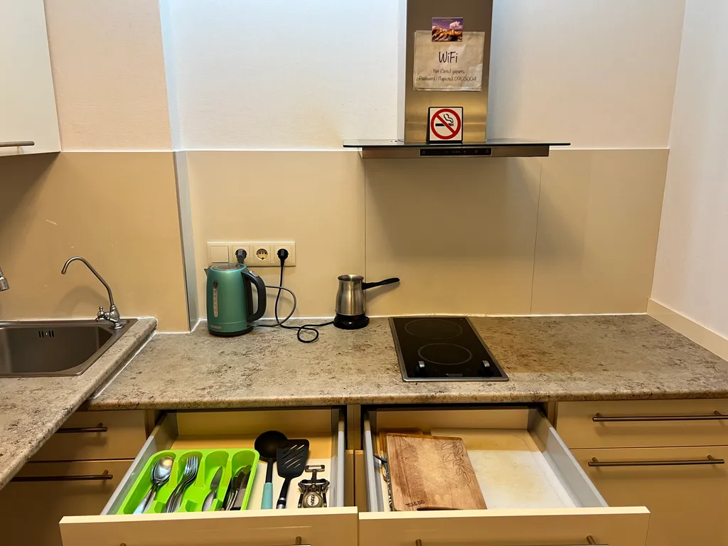 Tbilisi Vake Center Tennis Court Apt 8L