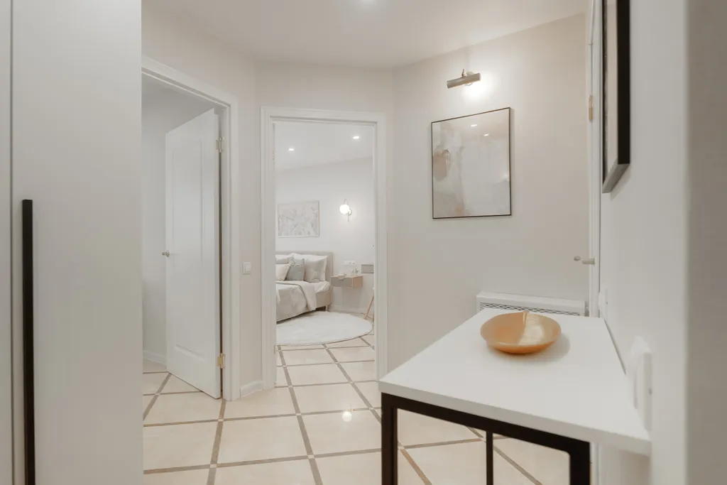 Элегантная квартира с французским балконом в центре