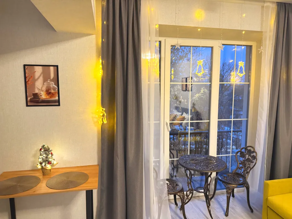 Французский балкон с видом на Псковский Кремль