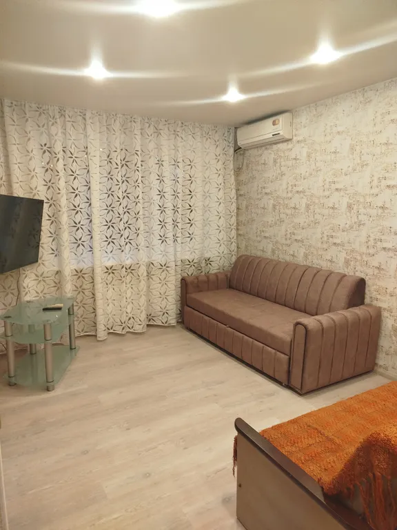 Уютная квартира — аренда посуточно в Шахты