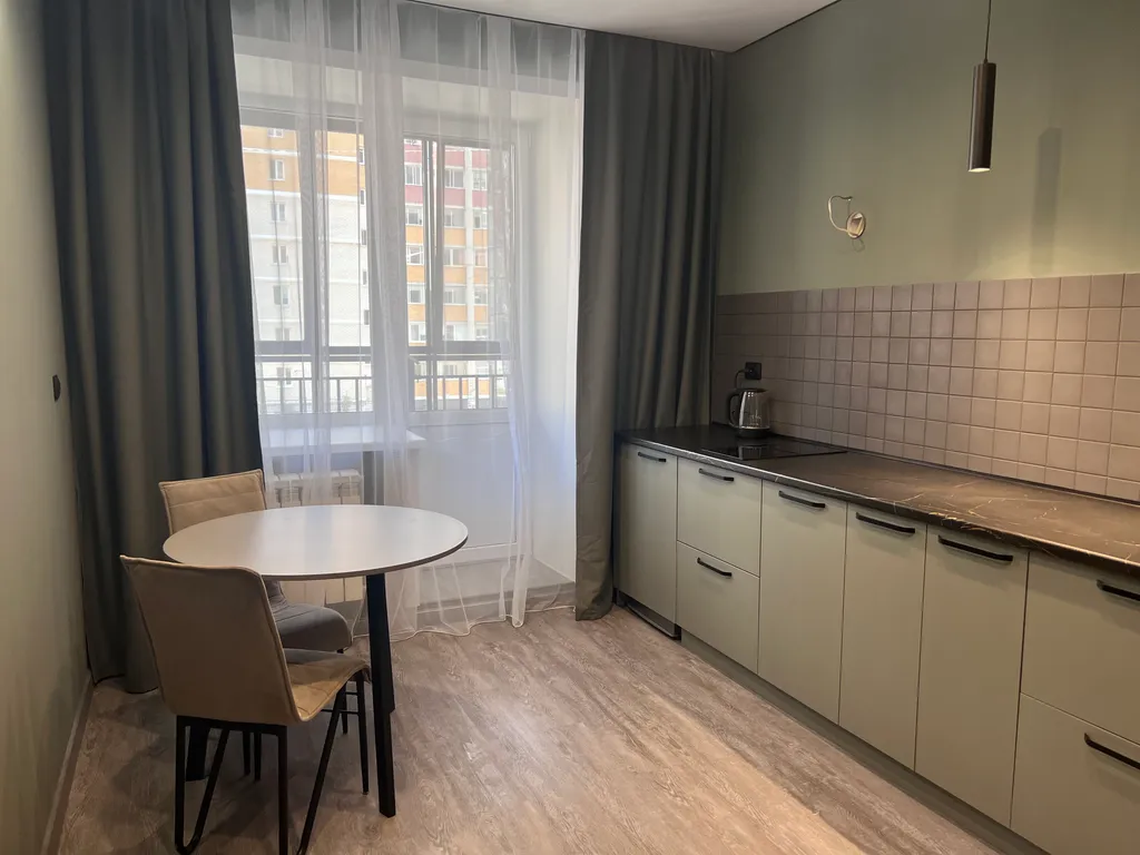 Уютная квартира в тихом районе с большой парковкой