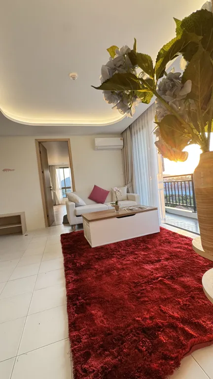 Двухкомнатная квартира у пляжа Камала с рабочим кабинетом, бассейном, залом