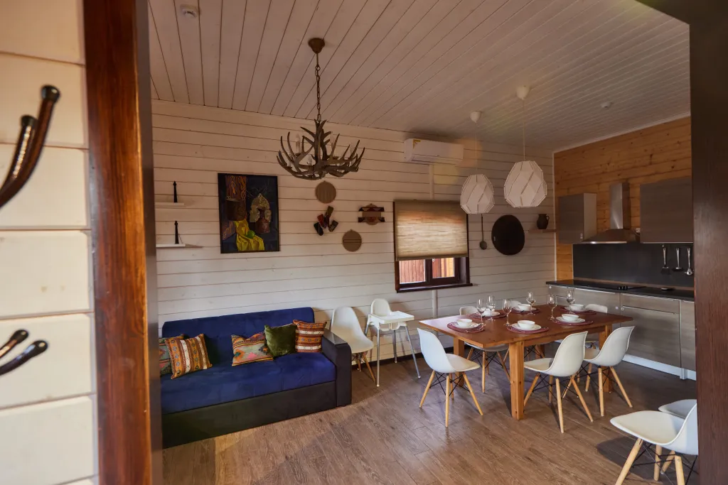 Двухэтажный гостевой дом на берегу моря