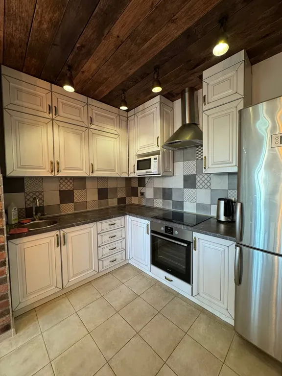 Квартира в центре академгородка рядом с НГУ и Мешалкина