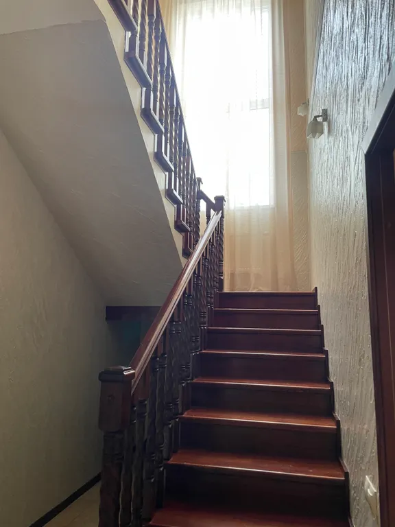 Комфортный дом недалеко от центра города